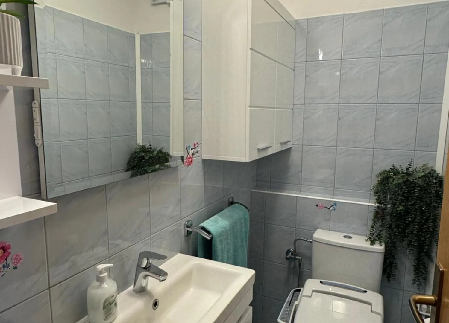 Sea Breeze Apartment 扎达尔